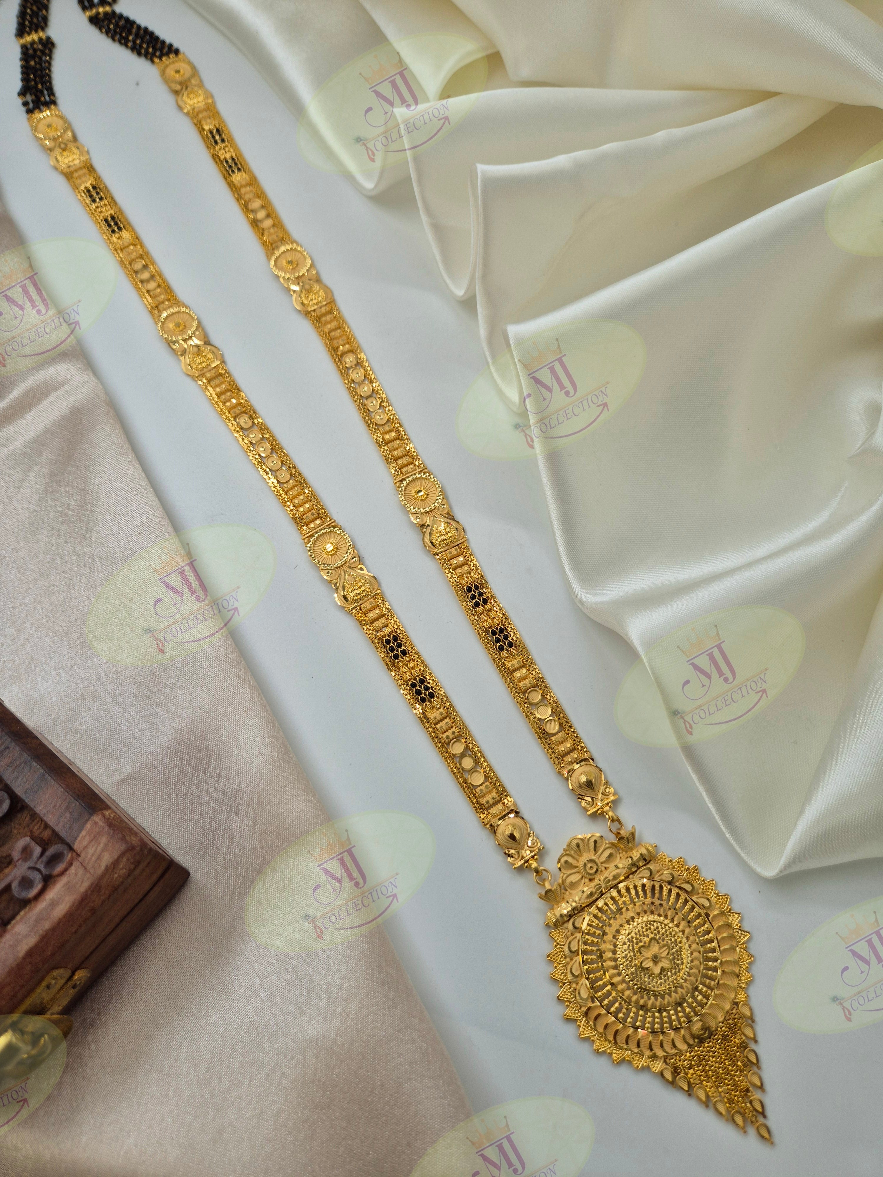 ROUND PENDANT MANGALSUTRA