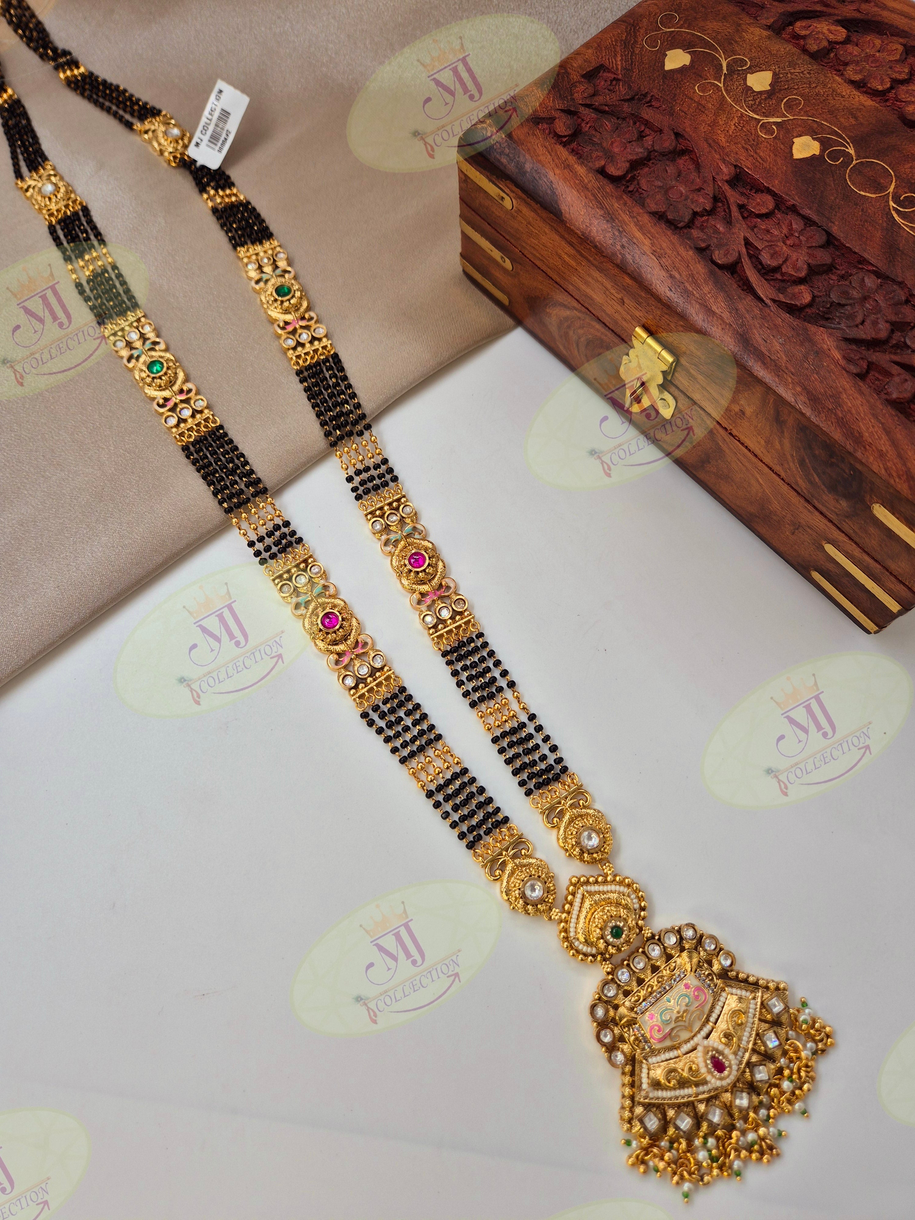 ELEGANT RAJWADI MANGALSUTRA