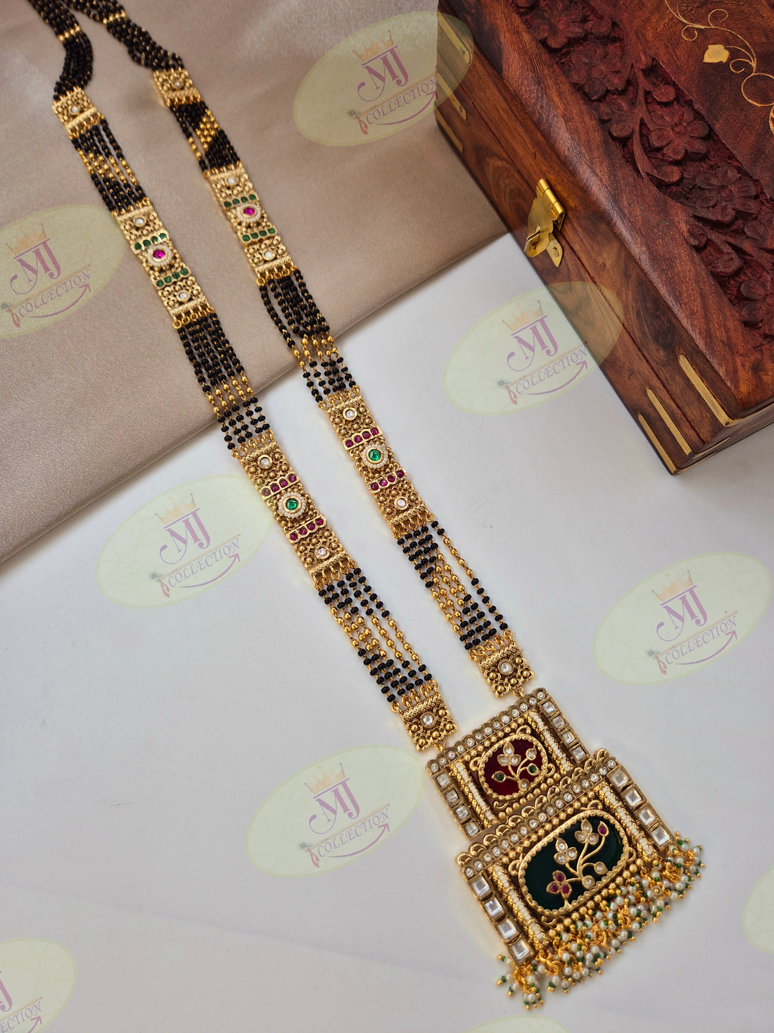 STONE RAJWADI MANGALSUTRA