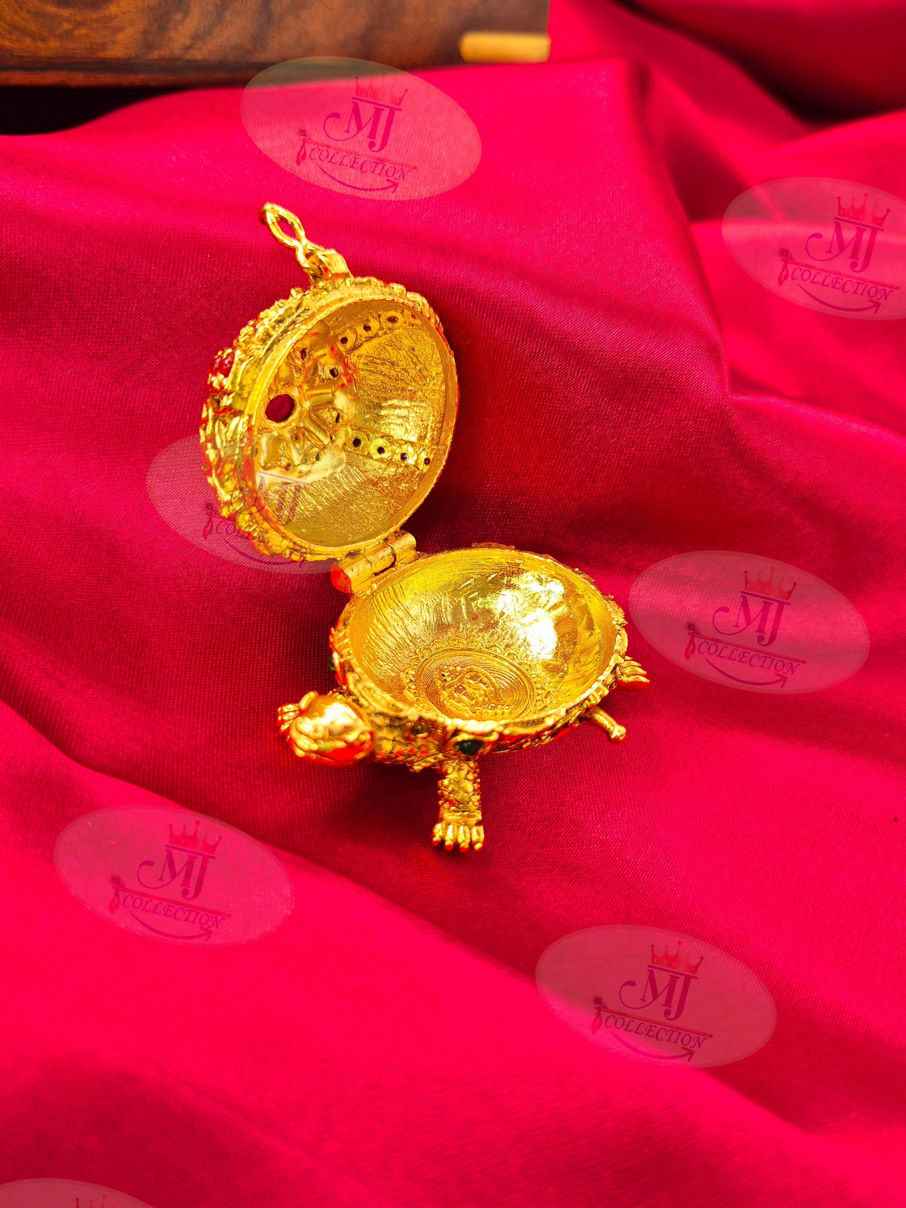 ALLURING TURRTLE KARANDA