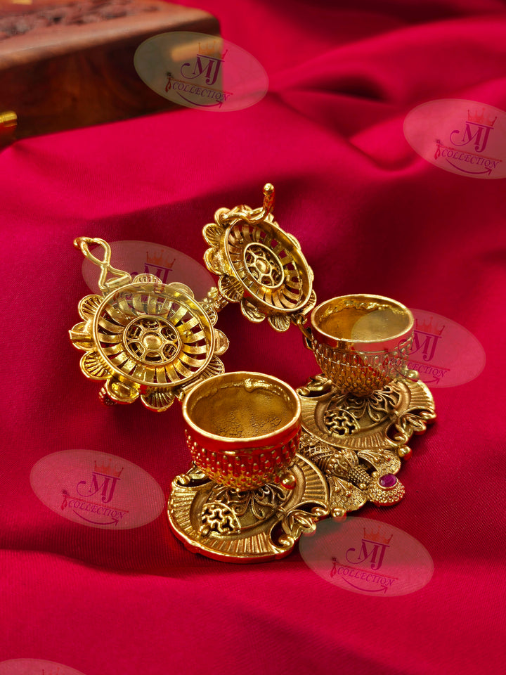 LAXMI KARANDA