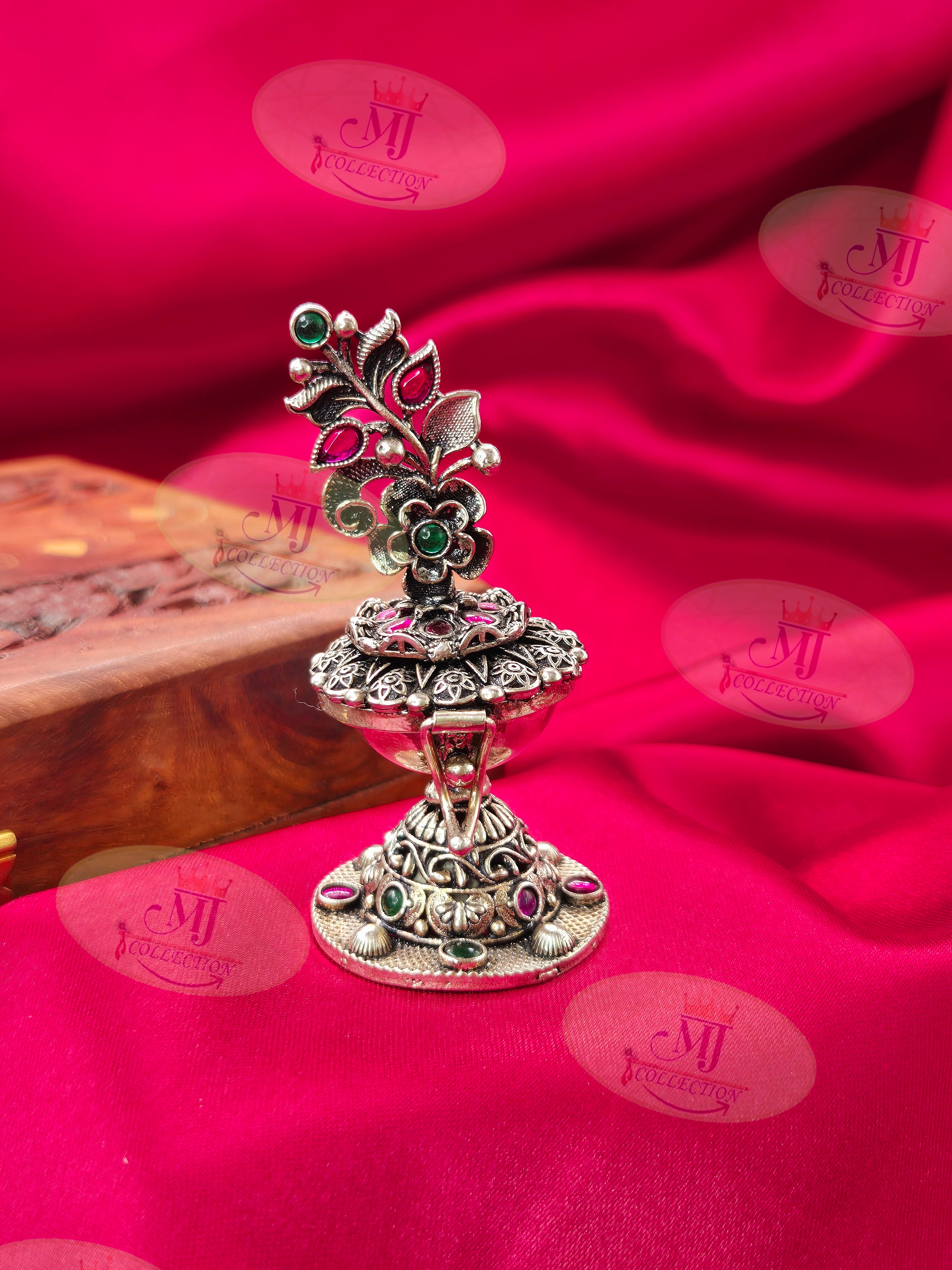 ANTIQUE FLORAL KARANDA