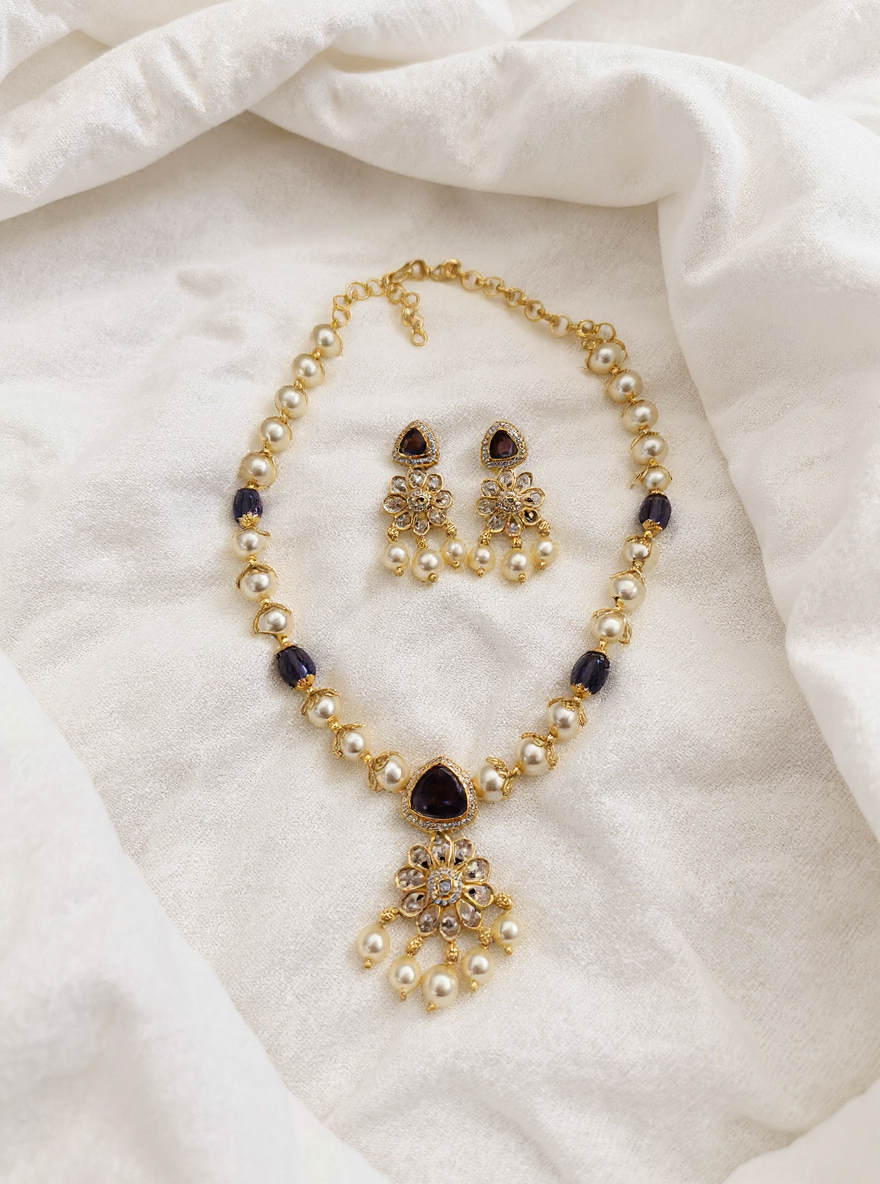 PREMIUM MOTI NECKLACE