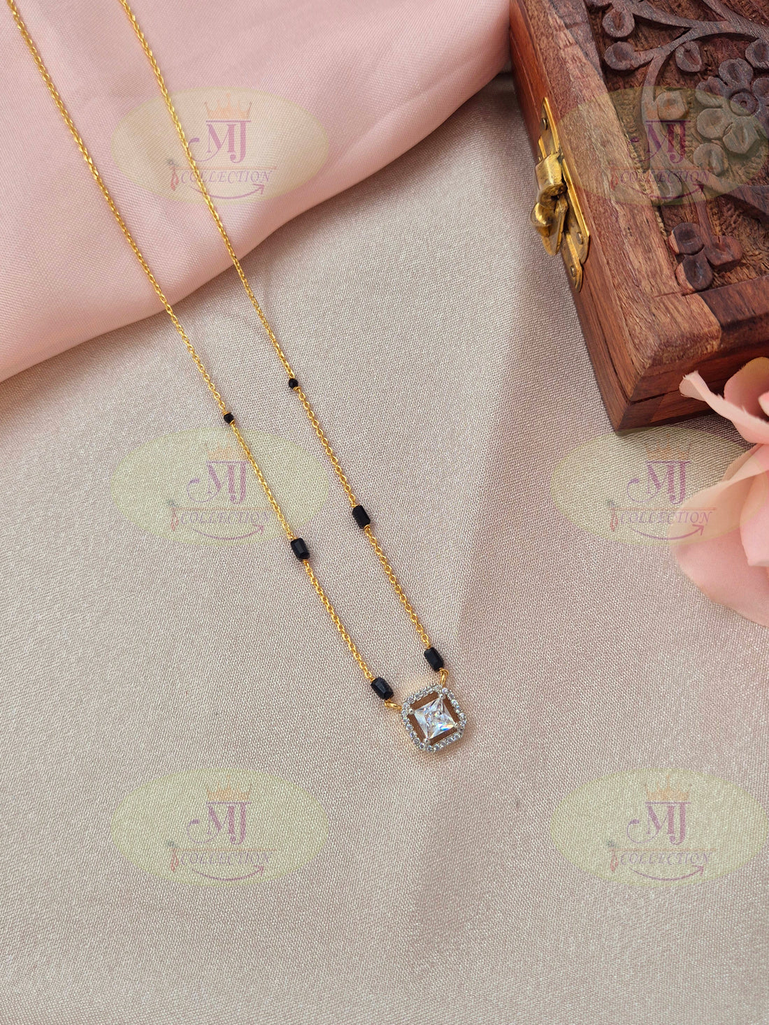 Tiny Glow Mangalsutra