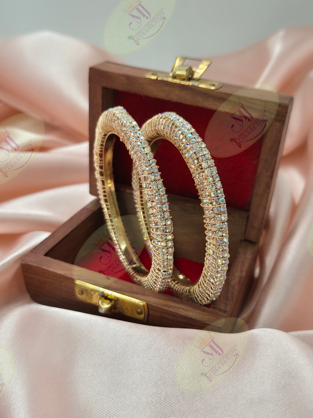 FANCY BANGLES 31