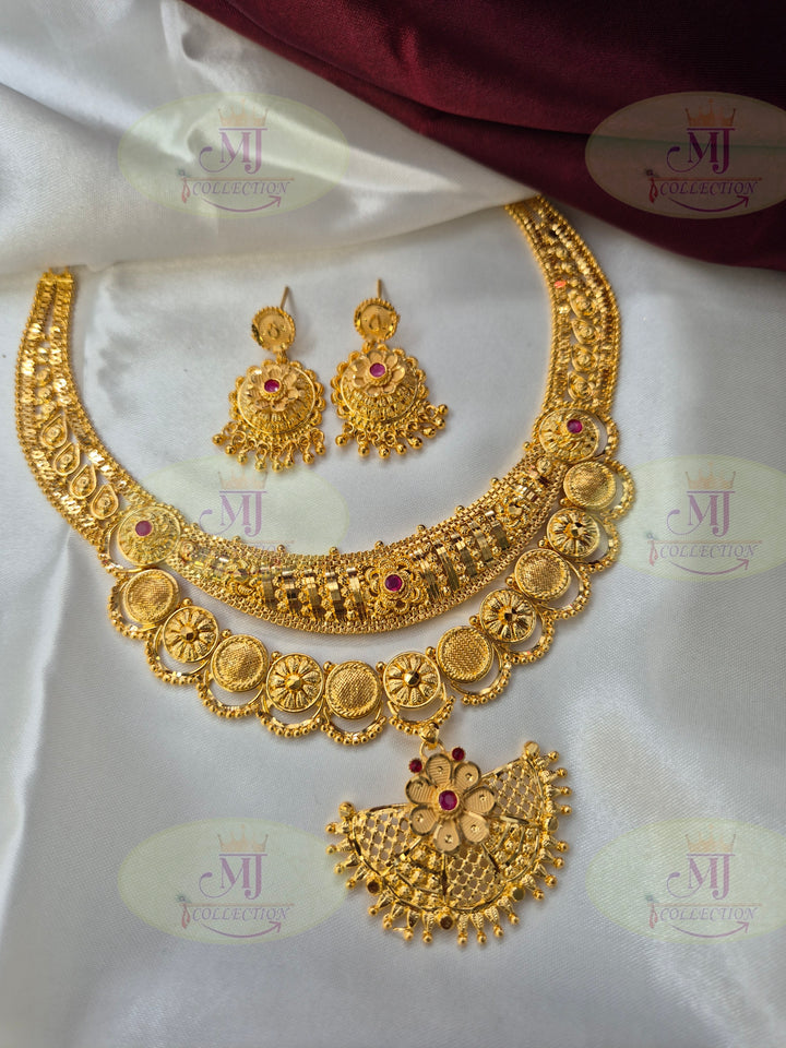 ROYAL LAYER NECKLACE