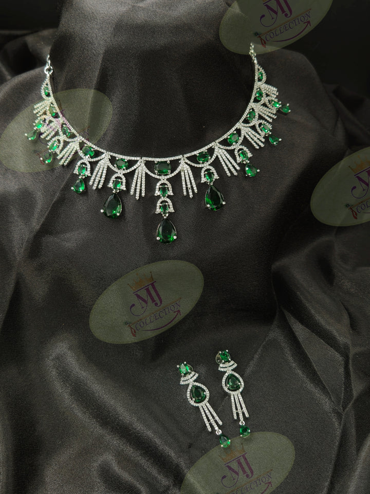 FINA DIAMOND NECKLACE