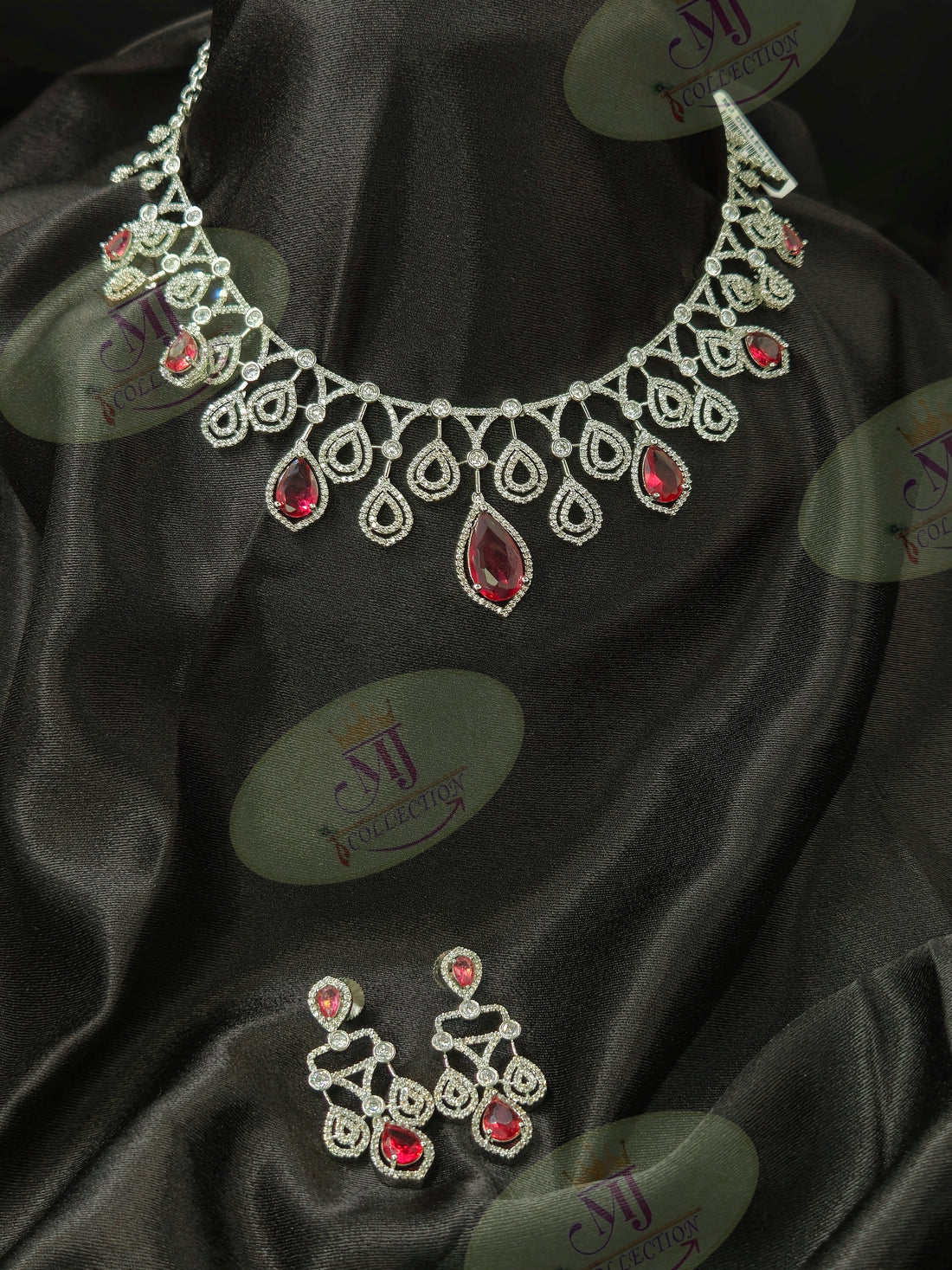 RUBY DIAMOND NECKLACE