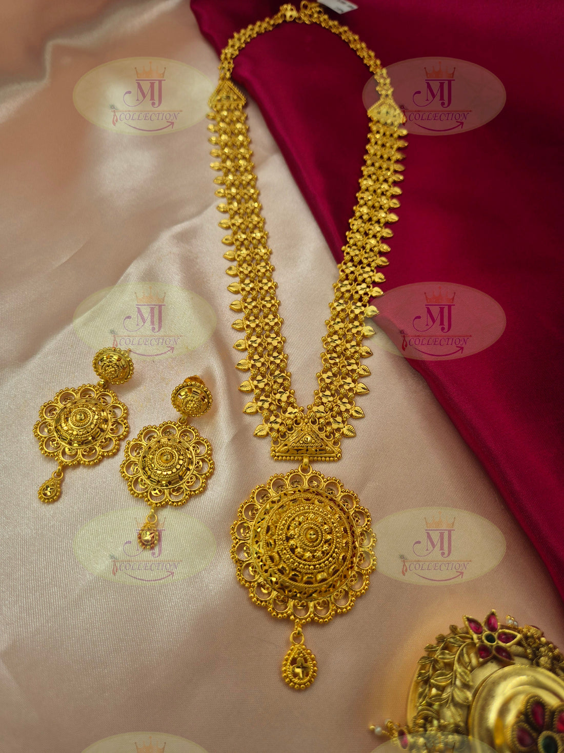 LONG CHANDAN HAAR 5