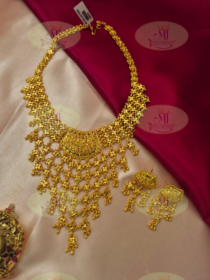 V CHANDAN NECKLACE