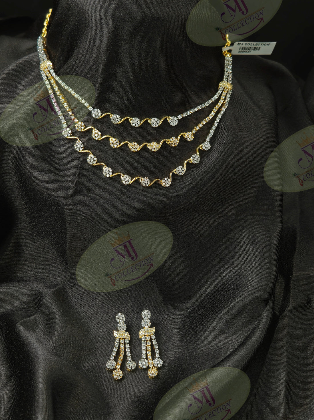THREE LAYER DIAMOND NECKLACE
