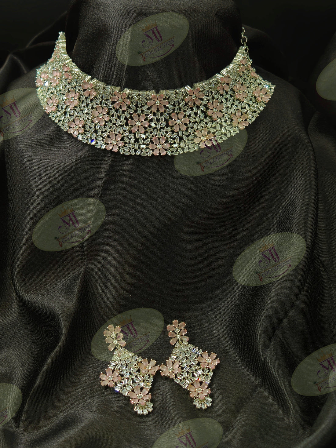 PINK DIAMOND CHOKER