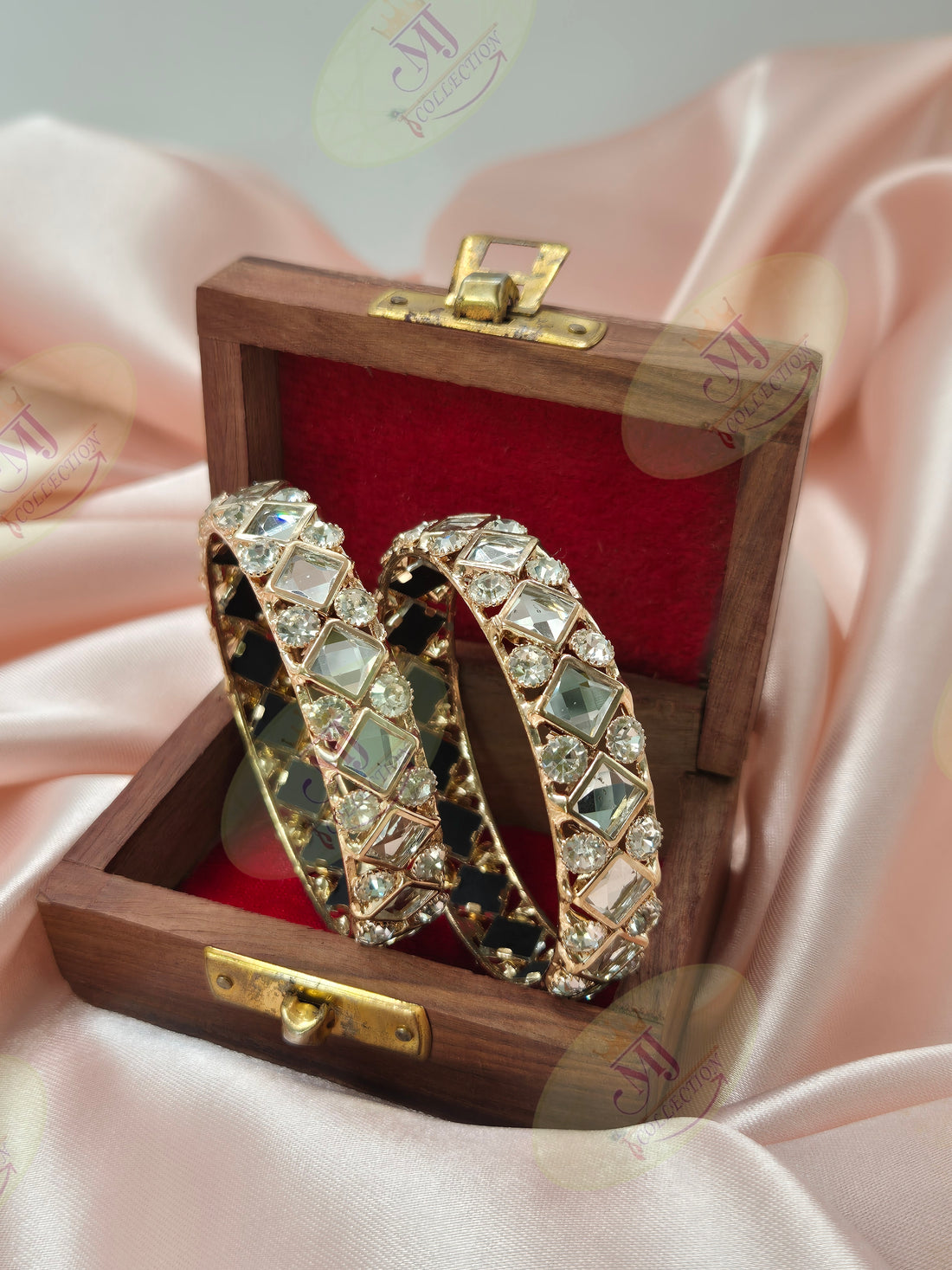 FANCY BANGLES 35