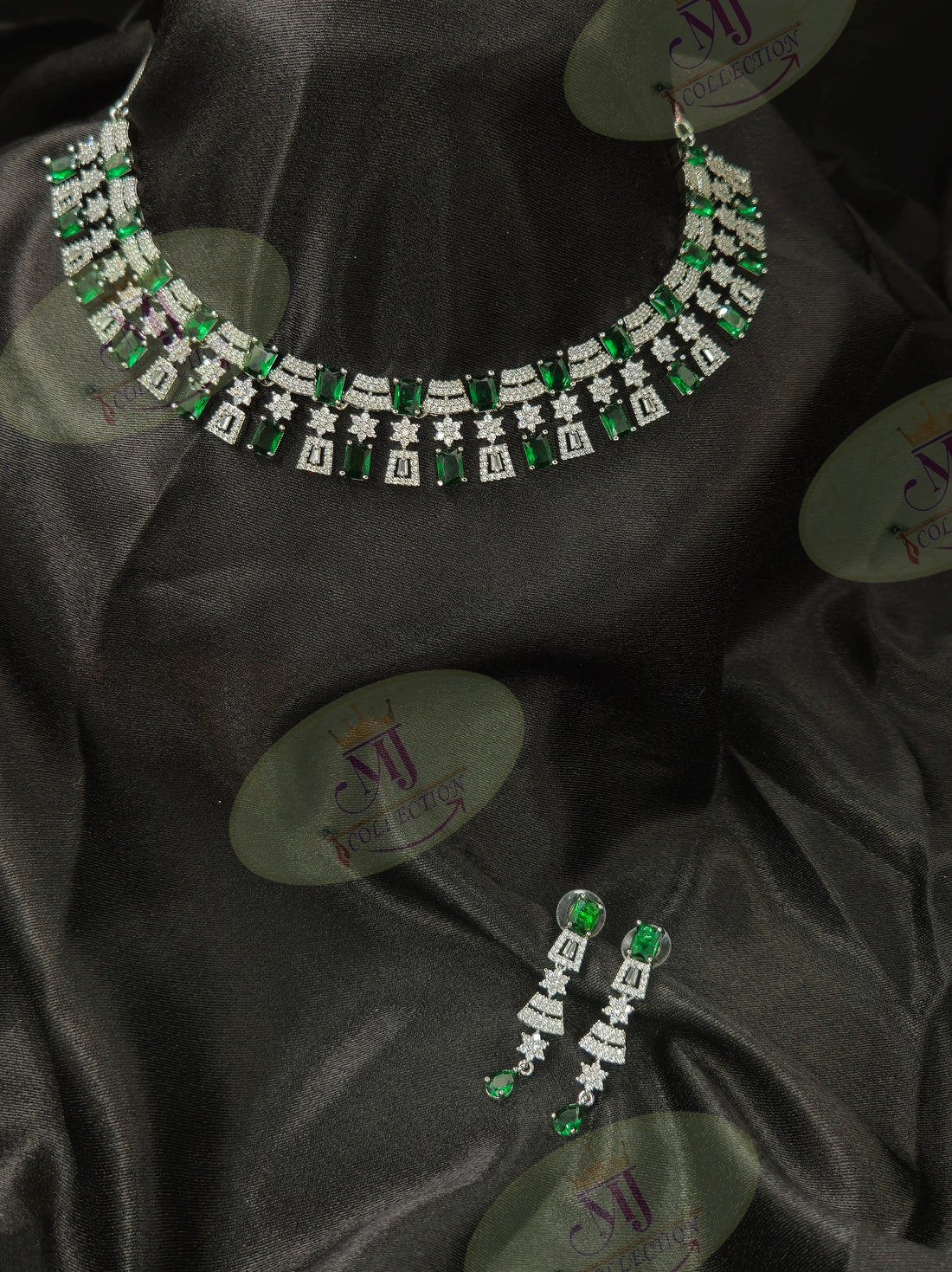 MJ DIAMOND NECKLACE