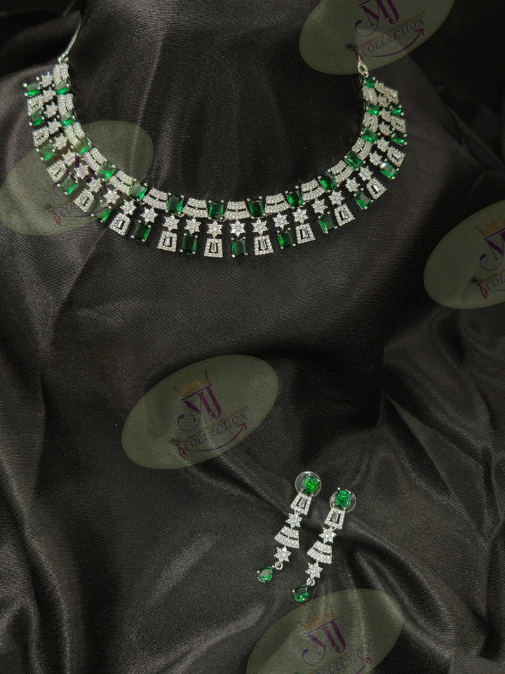 MJ DIAMOND NECKLACE