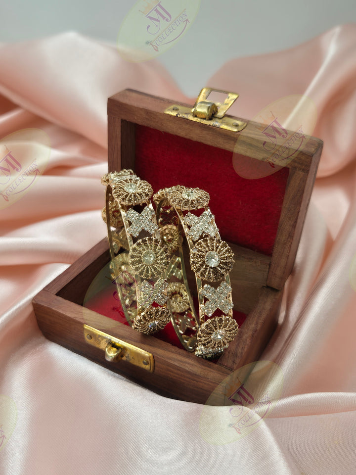 FANCY BANGLES 37