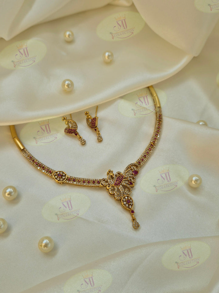 ARIVA NECKLACE