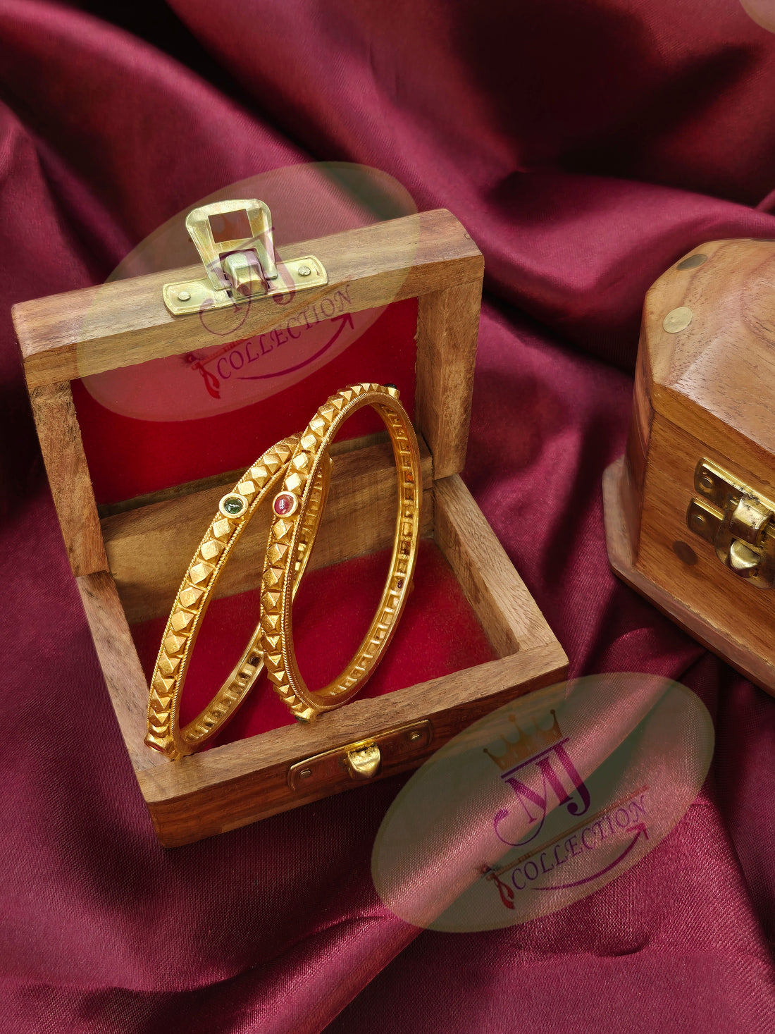 ASHTAPAILU BANGLES
