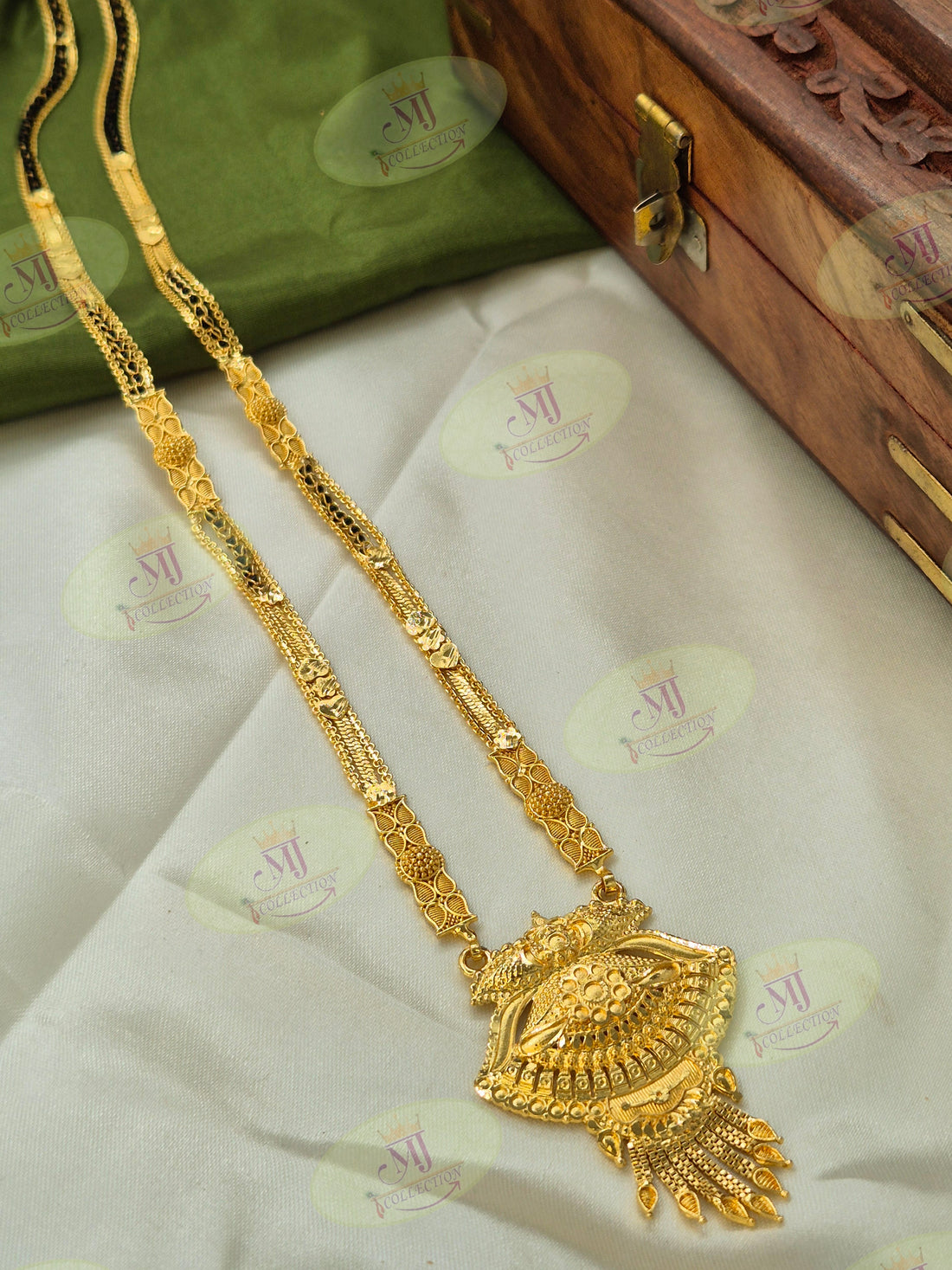 MANJULA MANGALSUTRA
