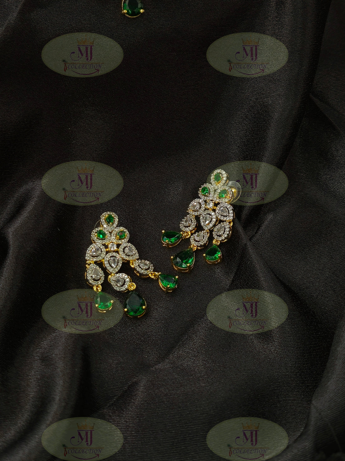 ISHV DIAMOND NECKLACE