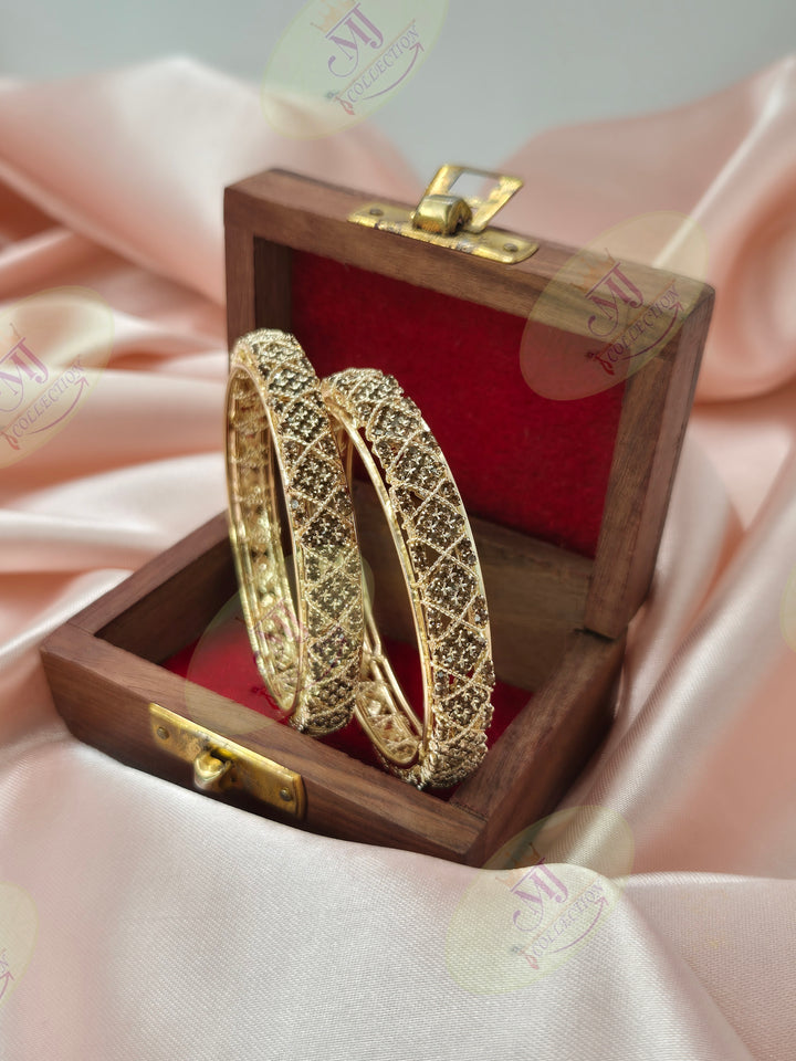 FANCY BANGLES 30