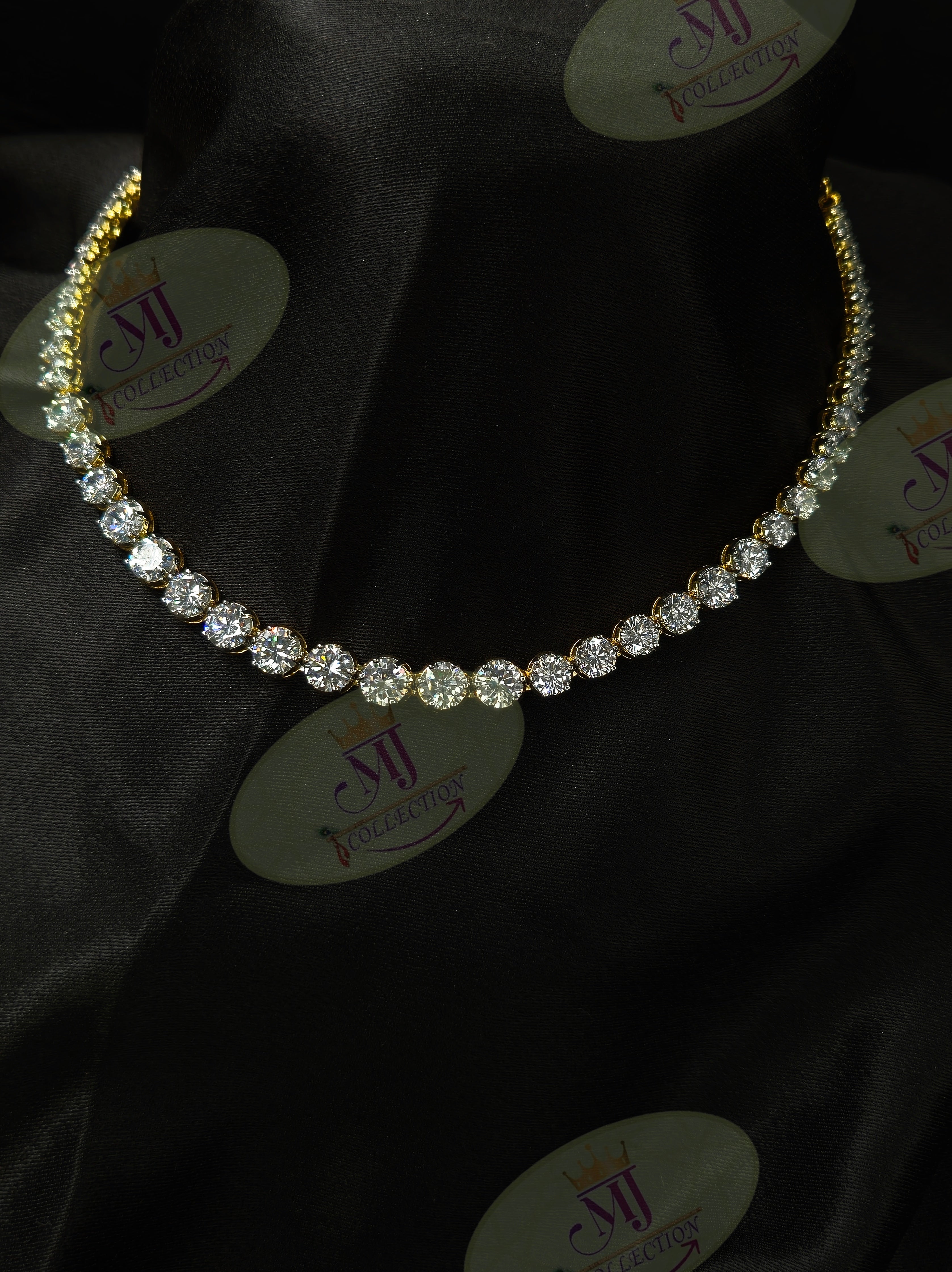 LUME DIAMOND NECKLACE
