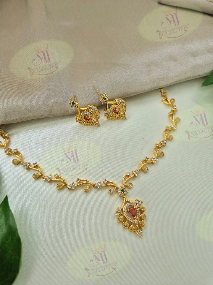 PRANISHA NECKLACE 2