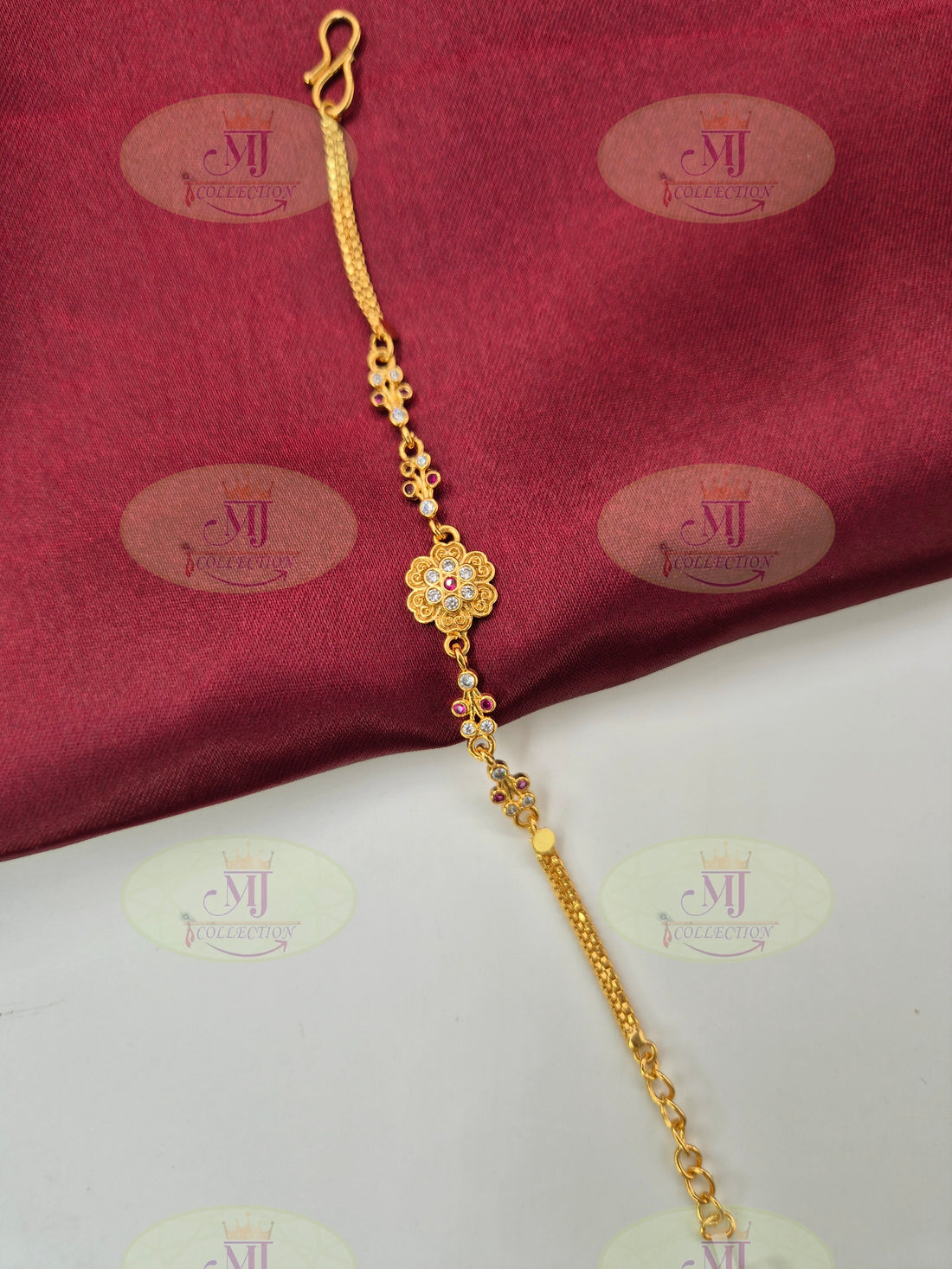 BRACELET 17