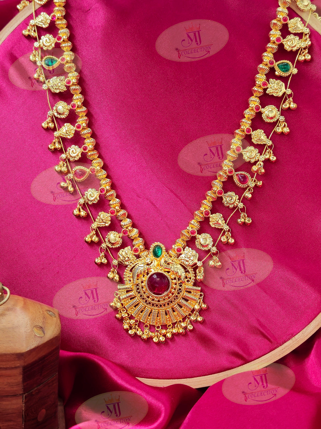 Suvarna Saaj