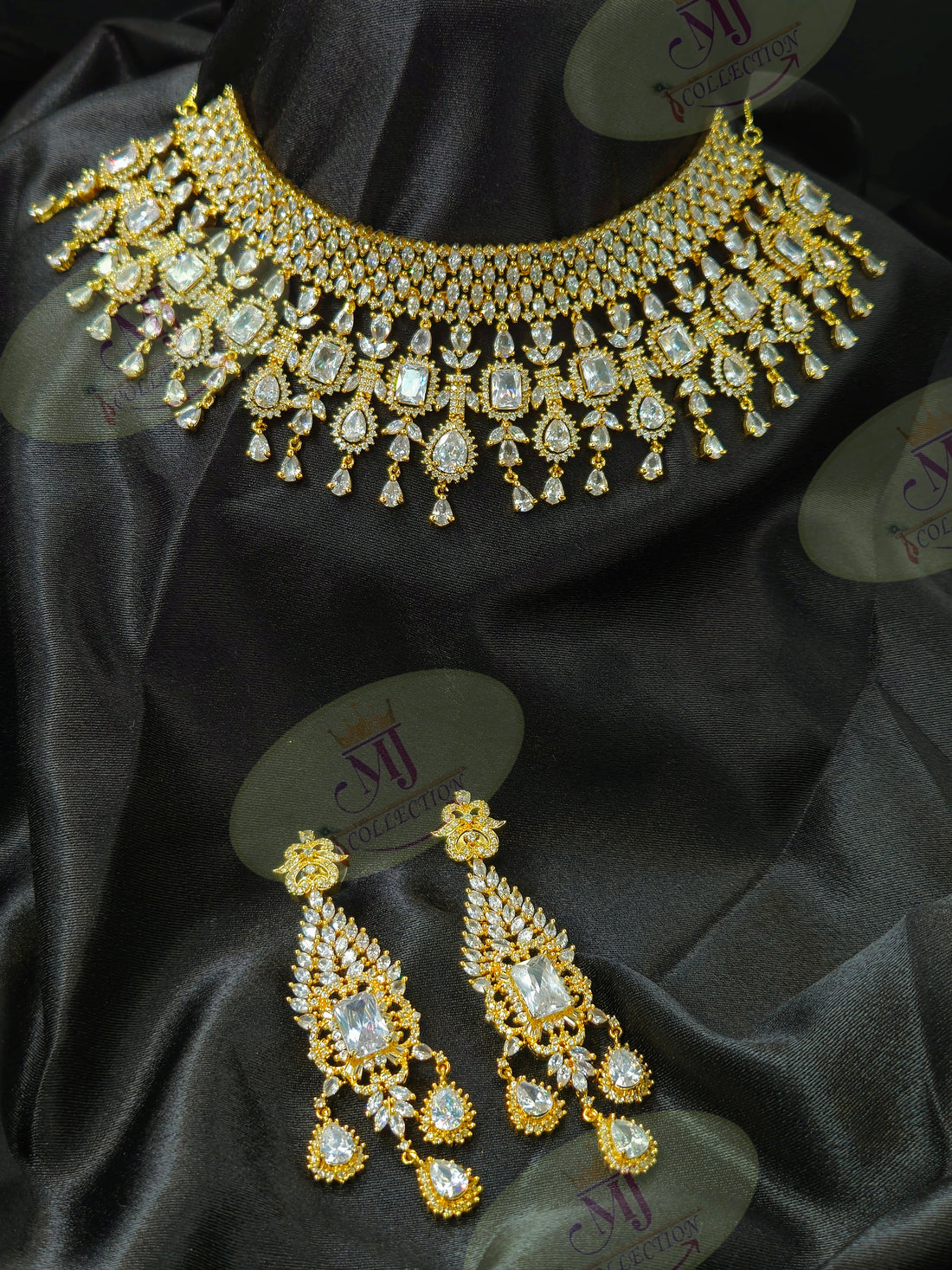 ROYAL DIAMOND CHOKER NECKLACE