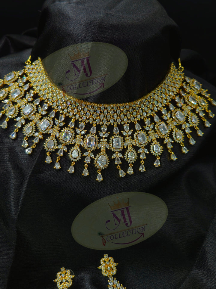ROYAL DIAMOND CHOKER NECKLACE