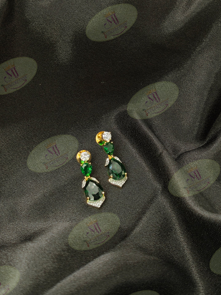 VIRA GREEN DIAMOND NECKLACE