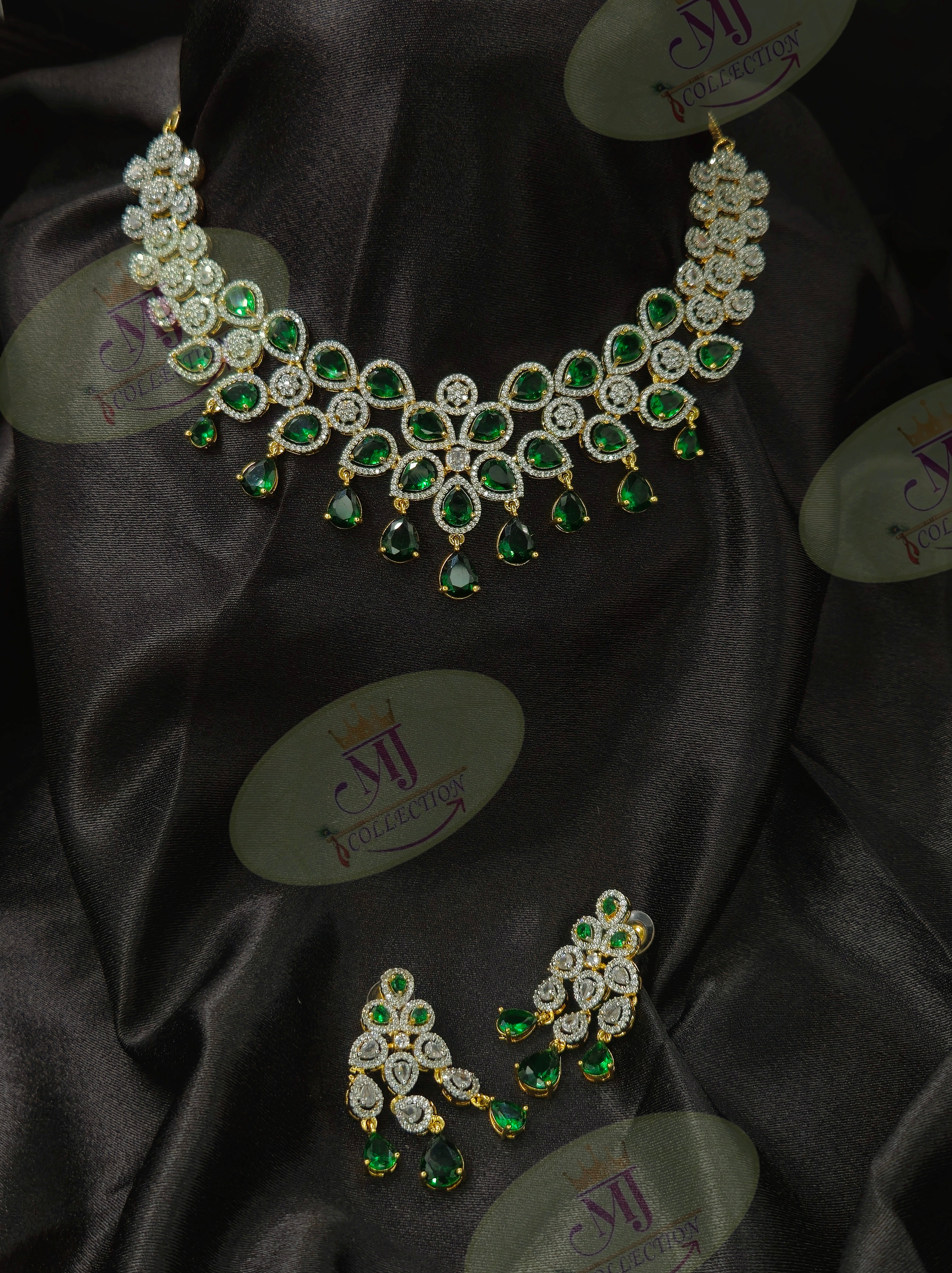 ISHV DIAMOND NECKLACE