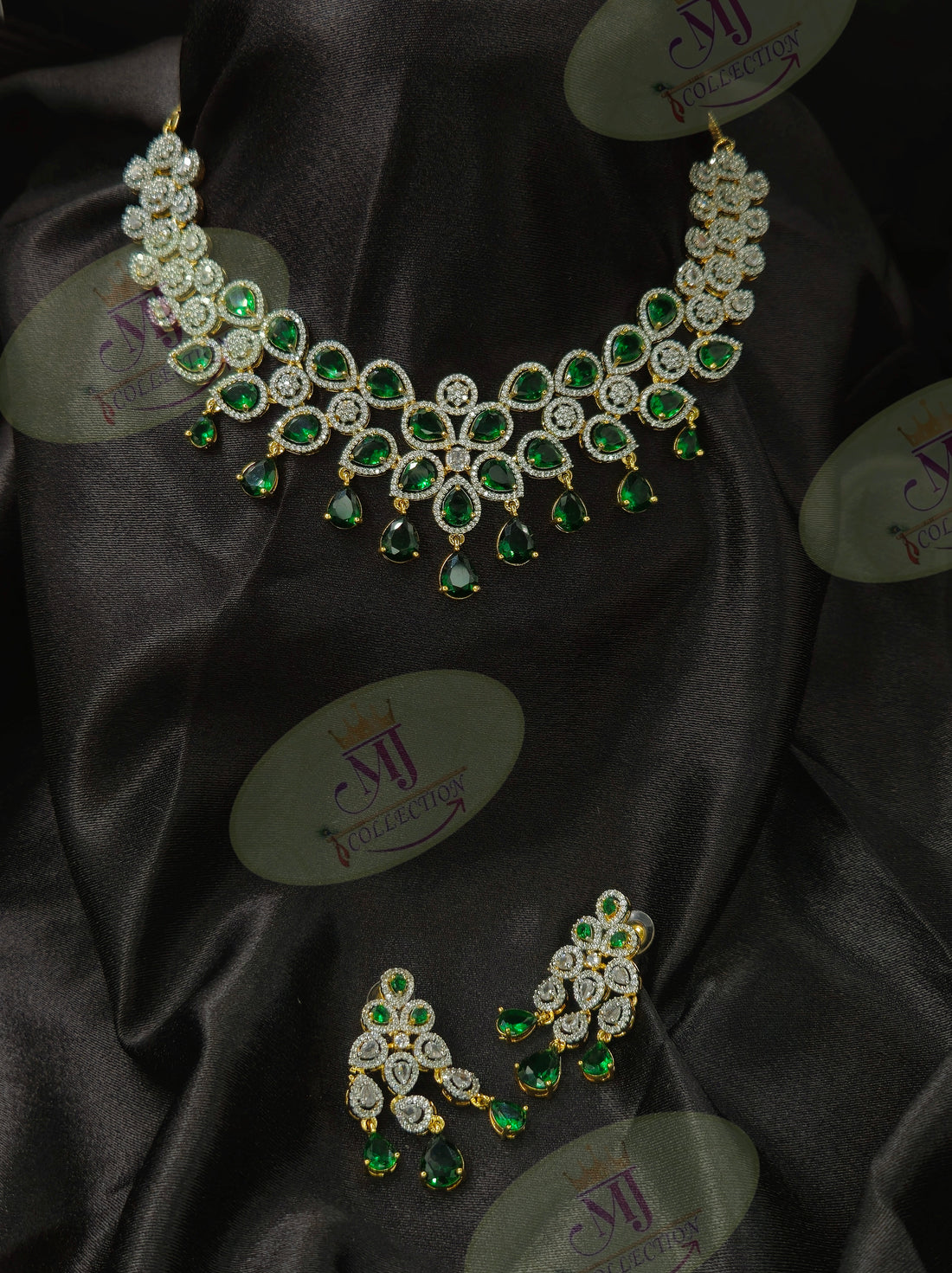 ISHV DIAMOND NECKLACE