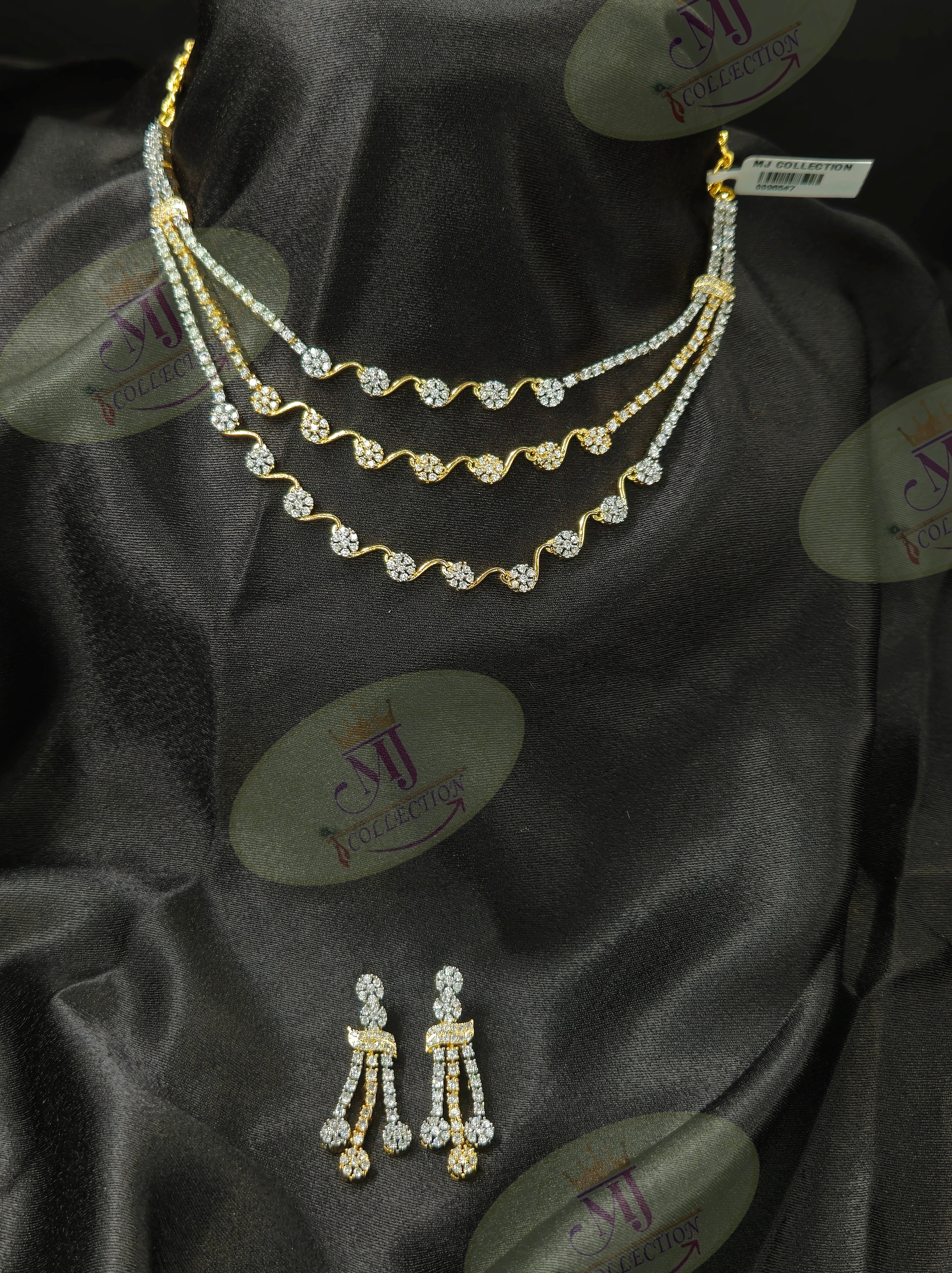 THREE LAYER DIAMOND NECKLACE