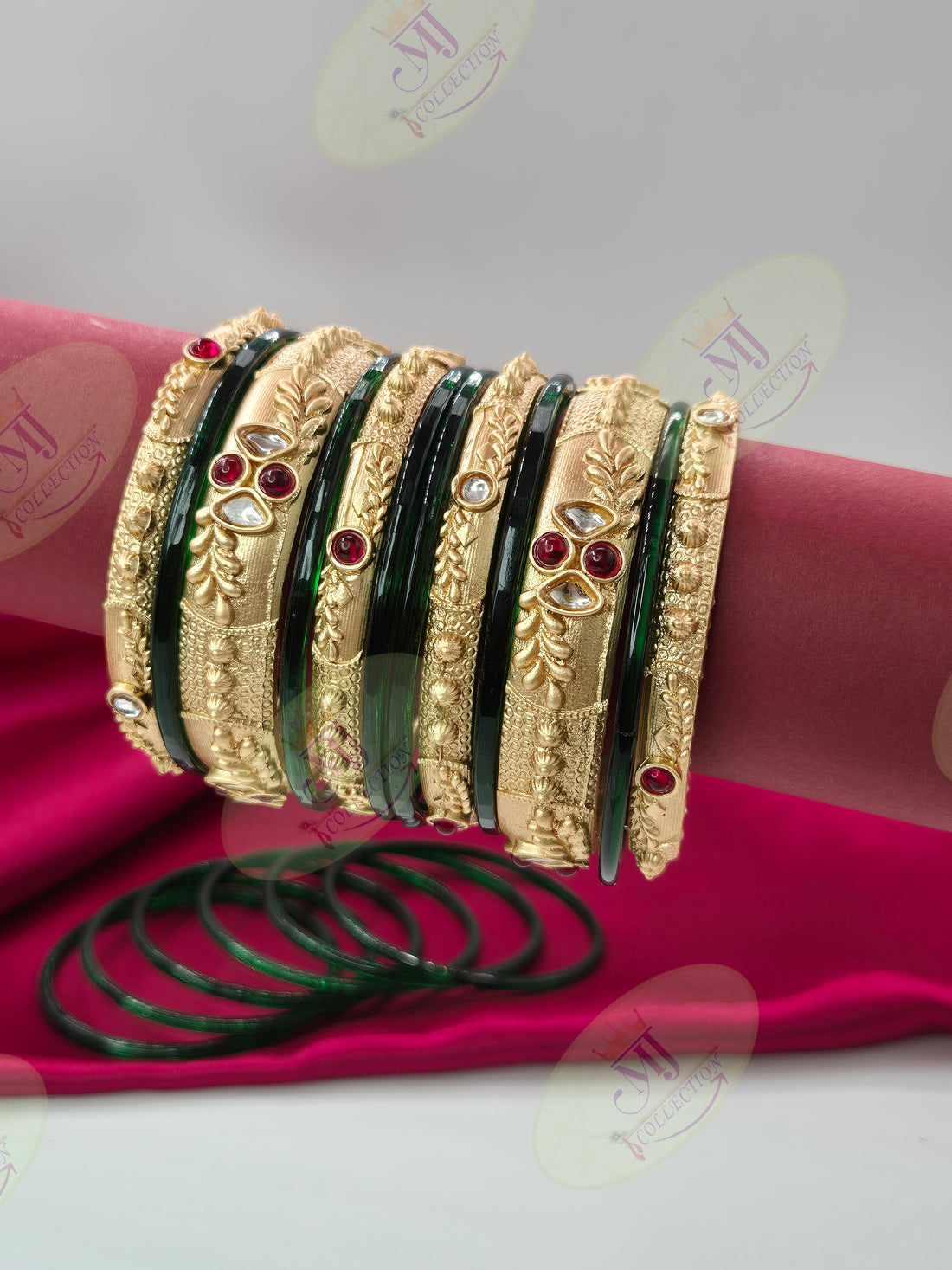 FANCY BANGLES 25